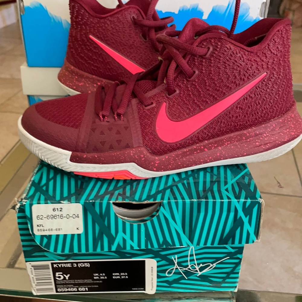 Kyrie 3